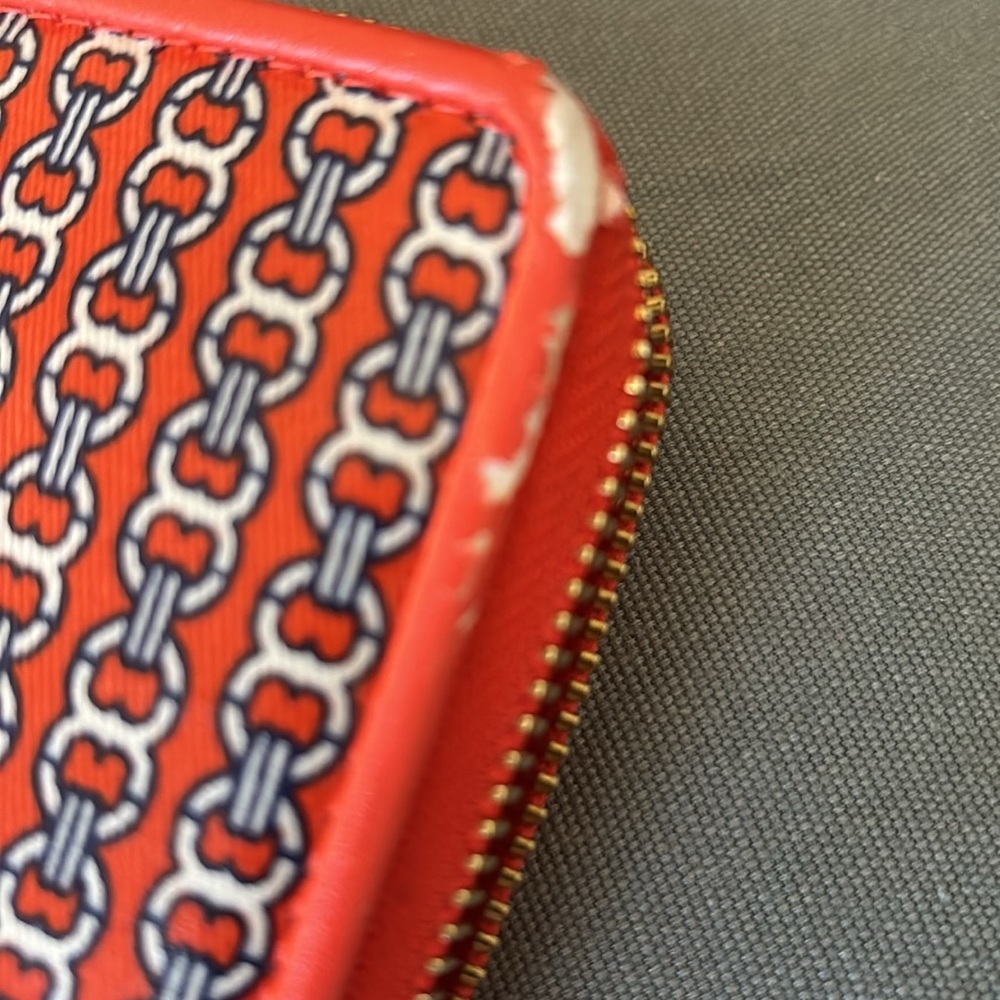 Tory Burch Red and Blue Patterned Wallet - Picture 4 of 12